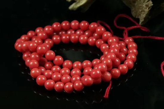 紅珊瑚在燈光下怎么辨別真假