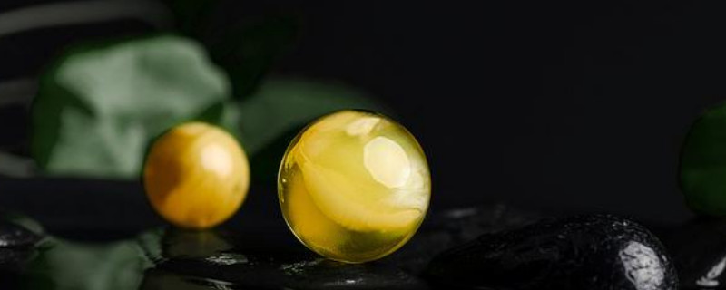 琥珀要怎么鑒定呢