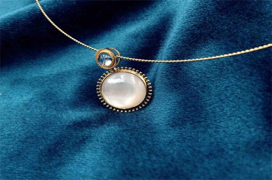 月光石硬度高嗎