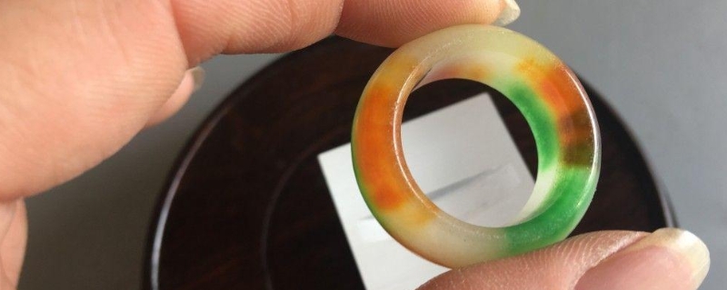 三彩翡翠怎么鑒定真假