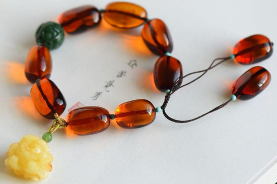 天然血珀的氣泡鑒別