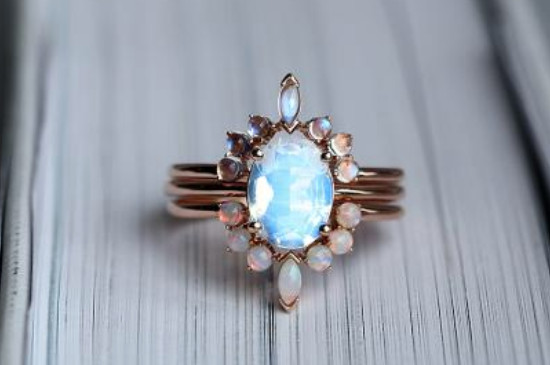 月光石不能亂戴，佩戴月光石的注意事項(xiàng)