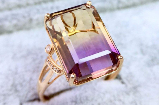 紫黃晶的功效與作用寓意