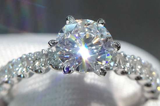 南非美鉆是什么鉆石