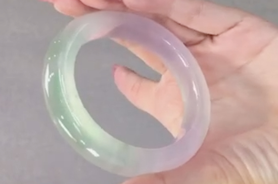 翡翠怎么鑒定真假用水