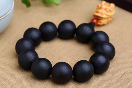 沉香手串能沾水嗎