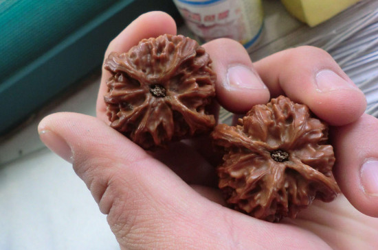 手盤核桃正確方法