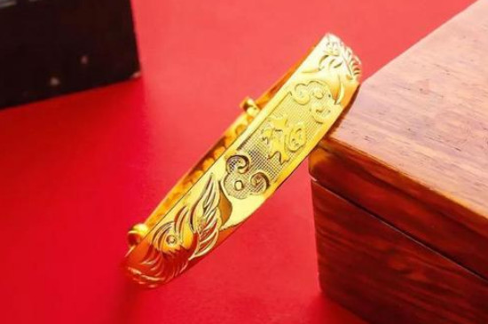 成人黃金手鐲最小圈號是多少