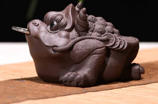 6種人千萬不能帶個(gè)金蟾