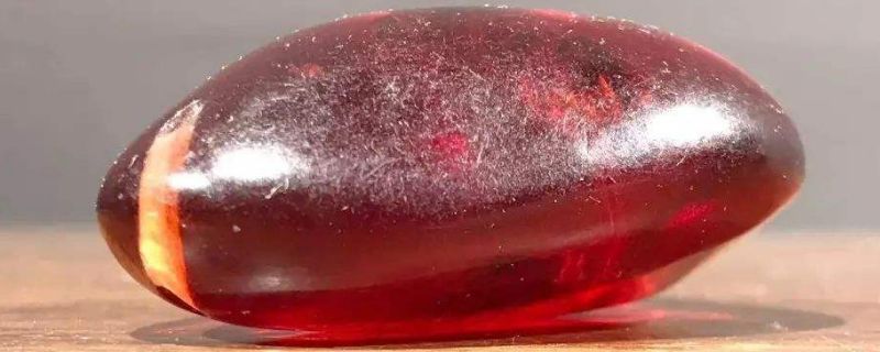 老琥珀的鑒定方法