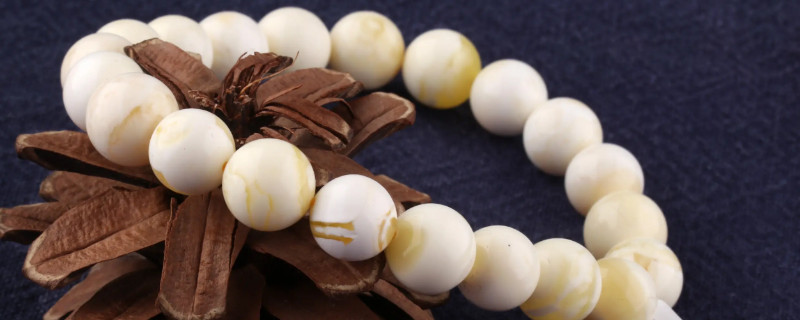 白蜜蠟真假的分辨最簡單方法