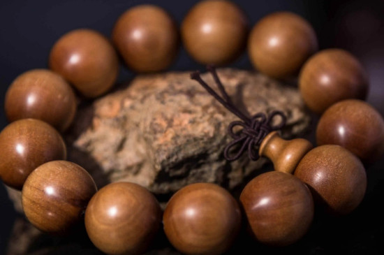 老檀香手串的功效與作用