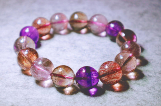 超七水晶不能和什么一起戴，避免與金銀一起佩戴