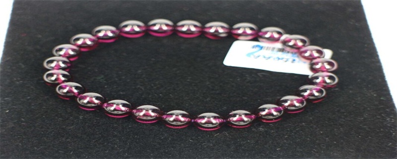 石榴石對(duì)女人的好處