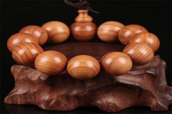 紅豆杉手串怎么鑒別