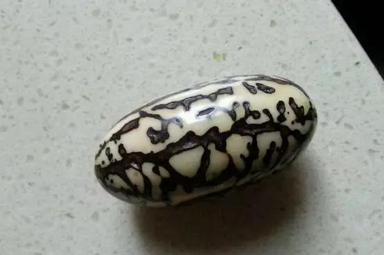 彩色千眼菩提是天然的嗎