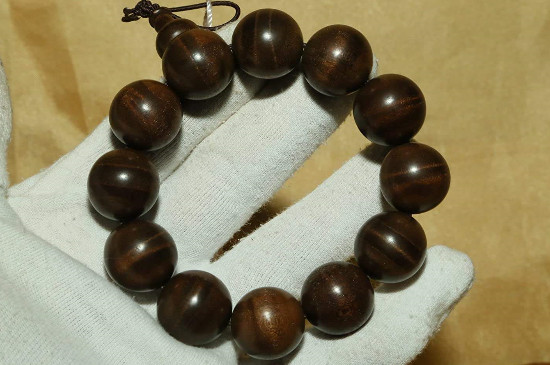 金絲楠木手串怎么辨認(rèn)
