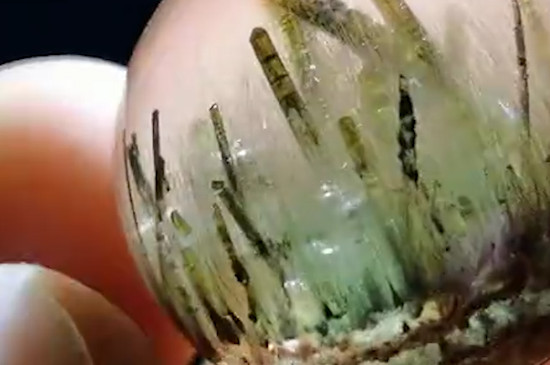 綠發(fā)晶哪些人不能佩戴