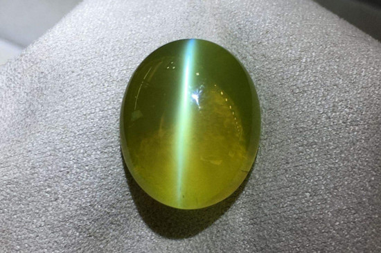 女人戴貓眼石的好處，戴貓眼石的作用