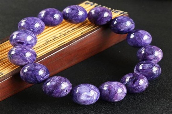 紫龍晶手鐲有黑色正常嗎