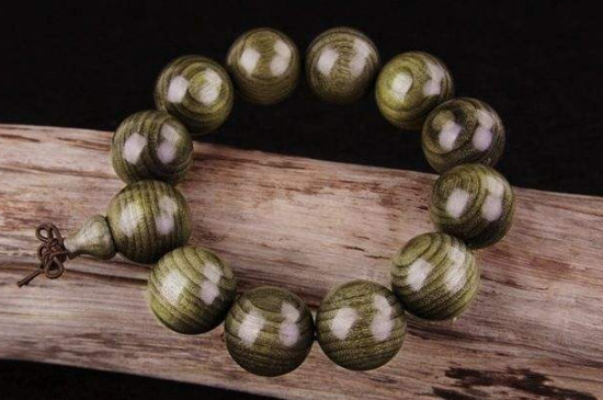 金絲楠手串怎么盤玩