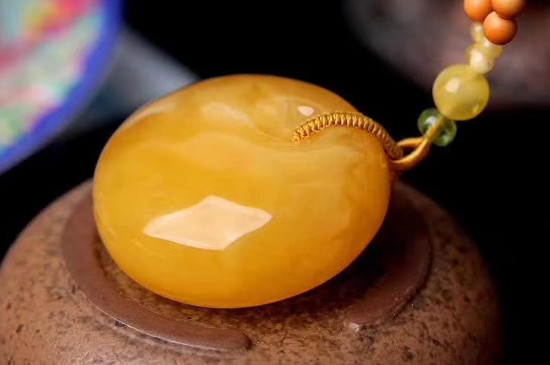 烤色雞油黃蜜蠟鑒別