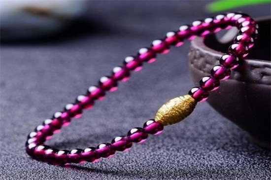 石榴石男人能帶嗎