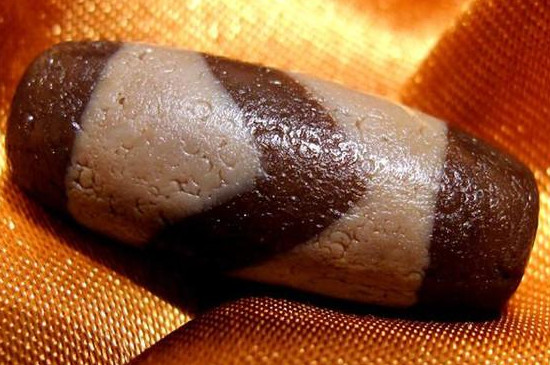 十二生肖戴天珠的禁忌，忌諱磕碰暴曬污漬腐蝕