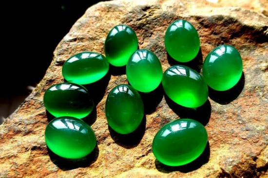 祖母綠適合什么人戴，不適合帶祖母綠的人