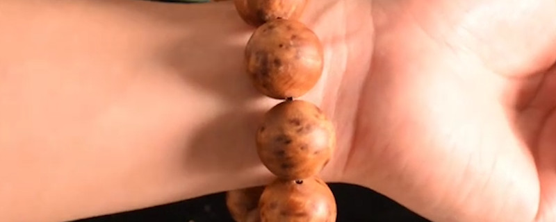 剛買的崖柏手串怎么盤