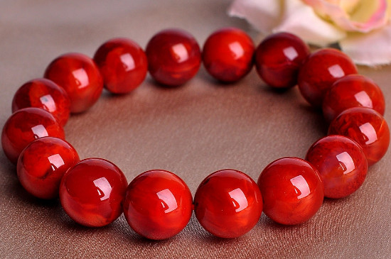 瑪瑙手串怎么盤玩