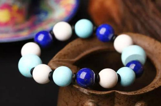 猛犸牙手串怎么搭配