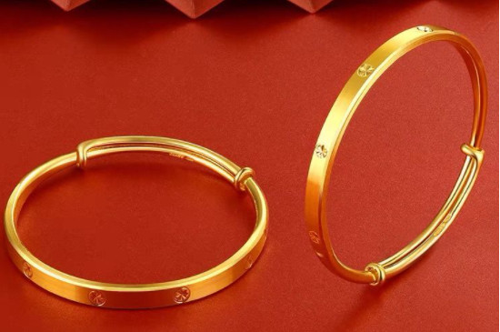 黃金手鐲上有紅色銹跡怎么辦