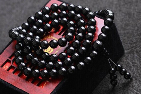 冰曜石和黑曜石有什么區(qū)別