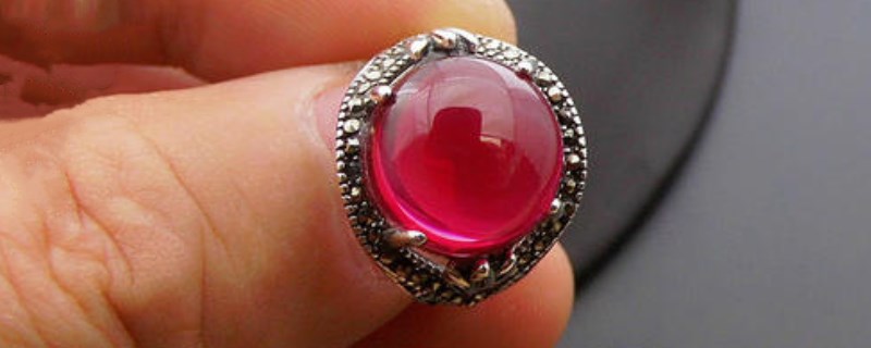 石榴石好處是什么