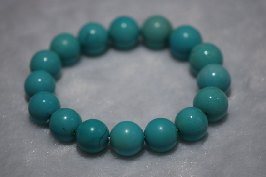 怎么鑒別綠松石真假最簡(jiǎn)單的辦法