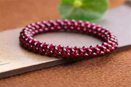 石榴石4a是什么意思