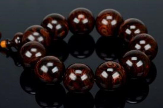 黃花梨手串開裂怎么辦