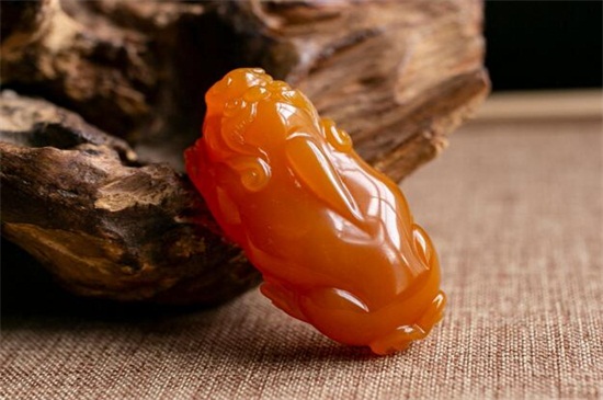 黃龍玉怎么鑒別，區(qū)分黃龍玉的有效簡(jiǎn)單方法