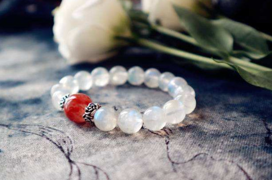 月光石的產(chǎn)地怎么區(qū)分