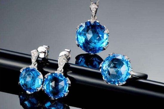 托帕石可以戴著洗澡嗎