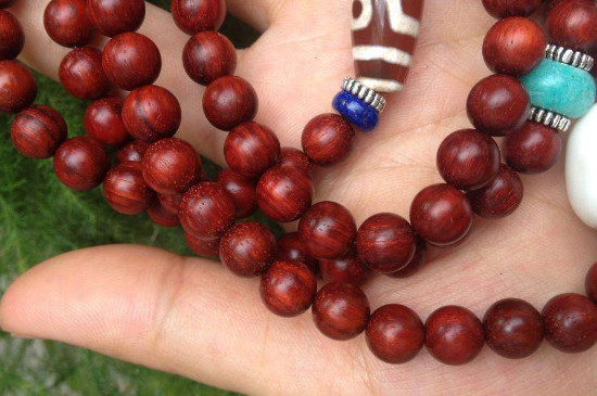 小葉紫檀牛毛紋和金星區(qū)別