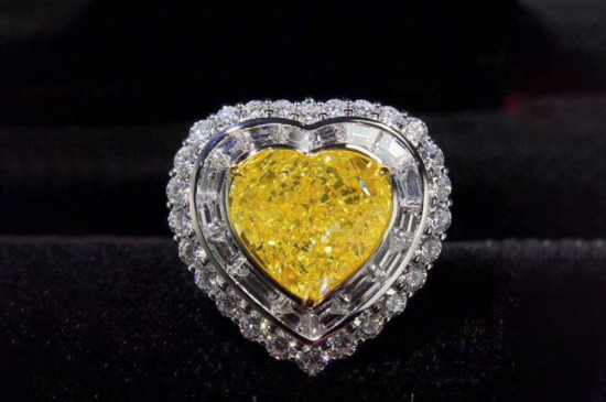 黃鉆石和白鉆石有什么區(qū)別