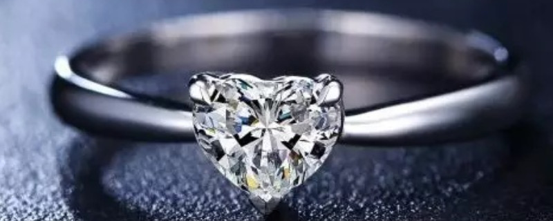 鉆石戒指款式的寓意和象征