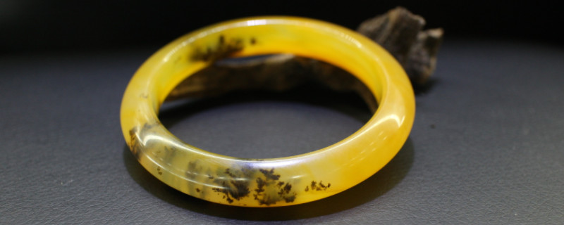 黃龍玉是什么玉?產(chǎn)自哪里?