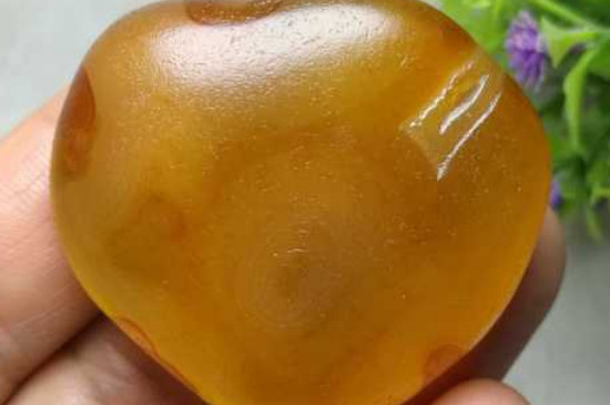 假瑪瑙是用什么做的