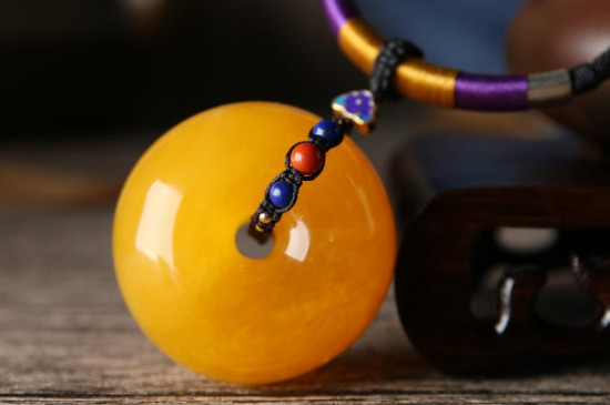 蜜蠟的鹽水鑒別方法