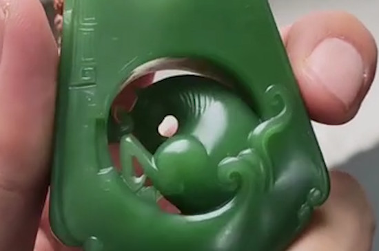 岫玉和和田玉區(qū)別