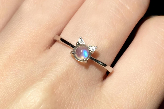 月光石能沾水嗎