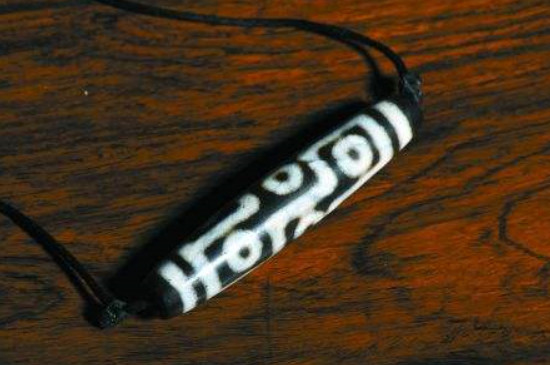 如何鑒定真假西藏天珠